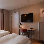 斯堪哈马尔酒店 哈马尔